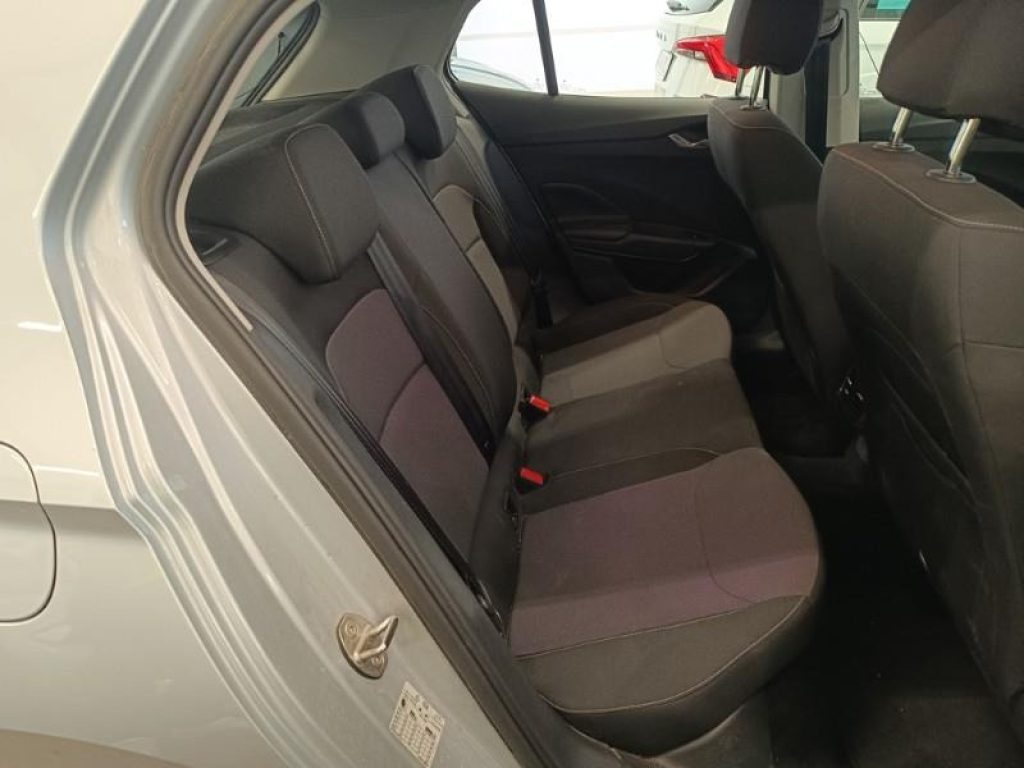 SKODA Fabia 1.0 TSI 95 CV Young Edition - 6