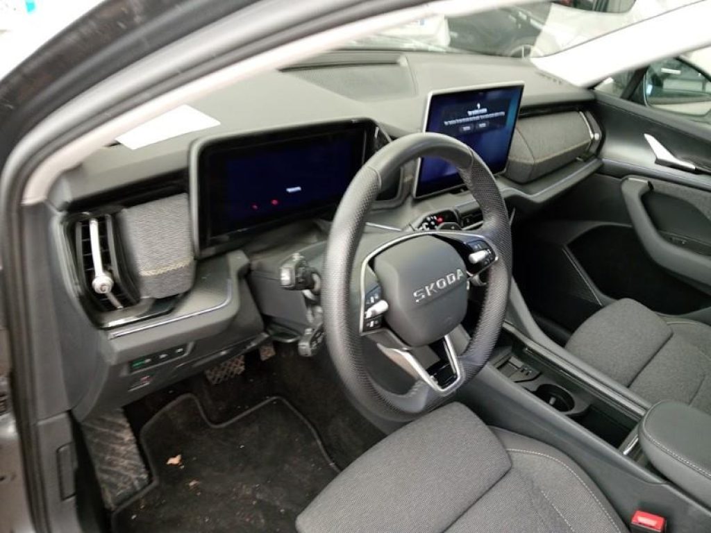 SKODA Kodiaq 2.0 TDI DSG 7 posti Executive - 8