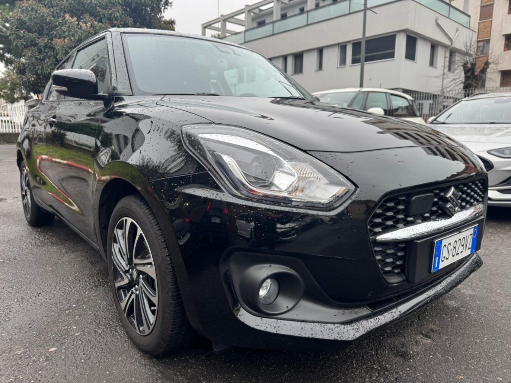 SUZUKI Swift 1.2 Hybrid Top - 2