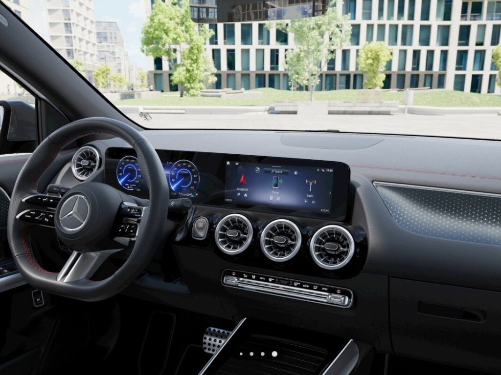 MERCEDES-BENZ EQA 250+ AMG Line Advanced Plus - 8