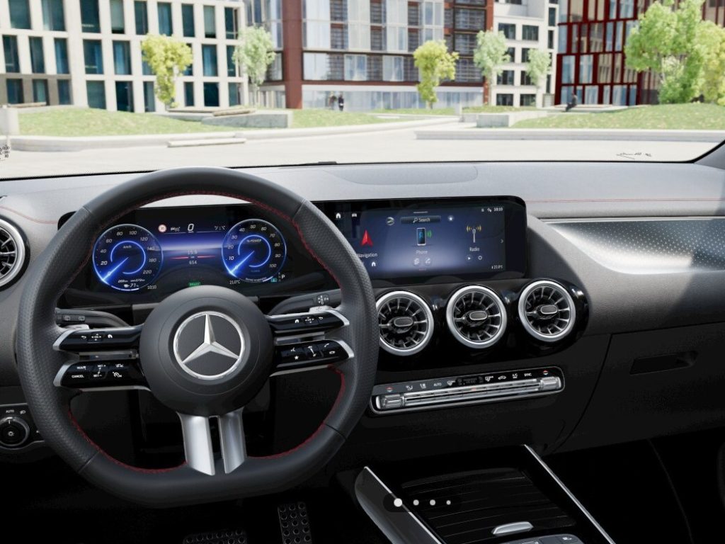 MERCEDES-BENZ EQA 250+ AMG Line Advanced Plus - 5