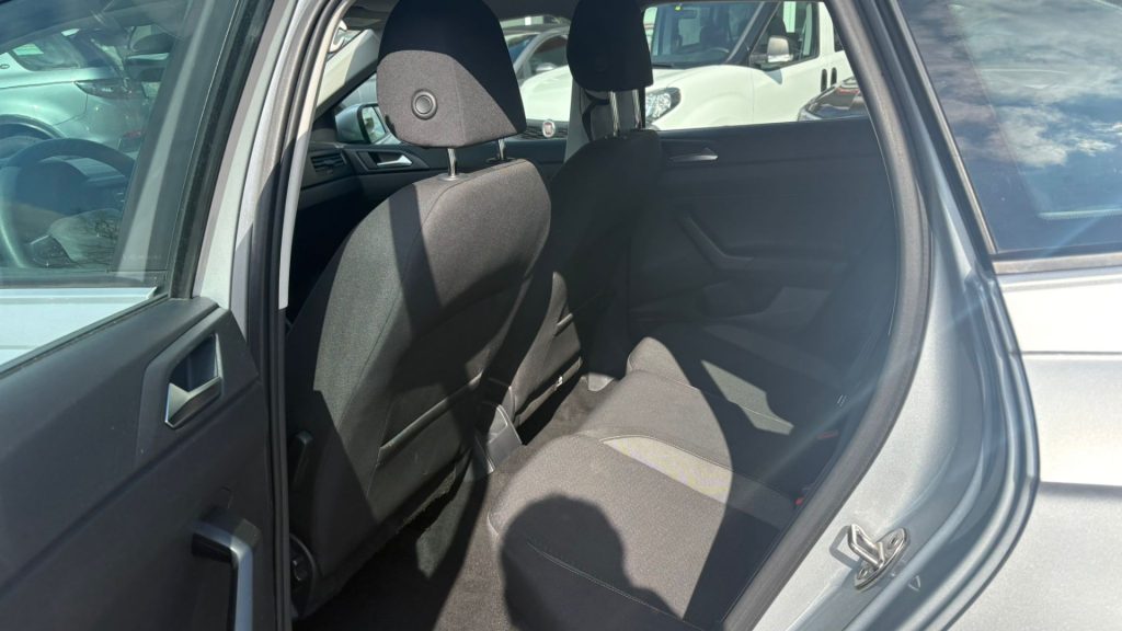 VOLKSWAGEN Taigo 1.0 TSI 110 CV Life IDONEA X NEOPATENTATI - 13