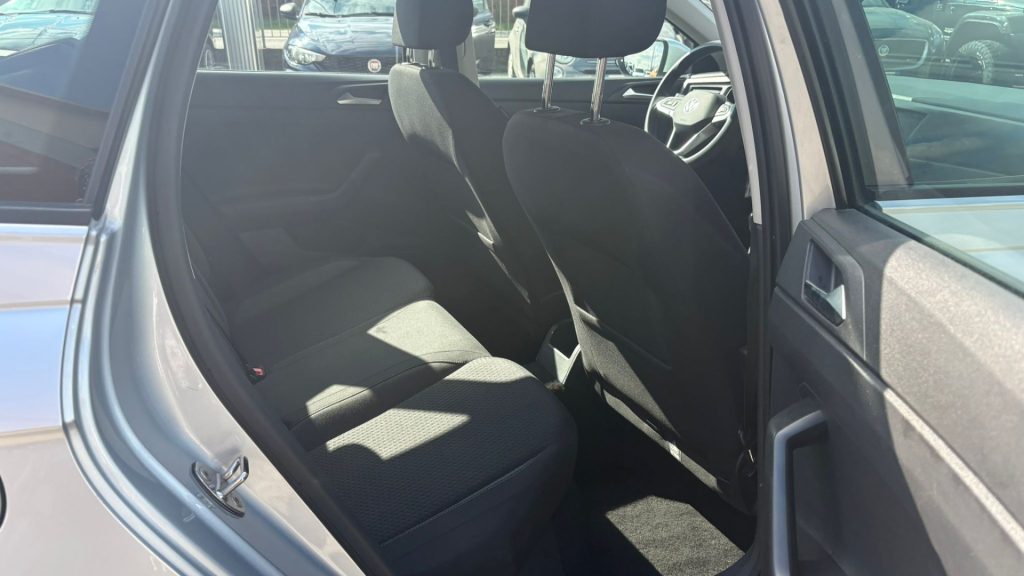 VOLKSWAGEN Taigo 1.0 TSI 110 CV Life IDONEA X NEOPATENTATI - 15