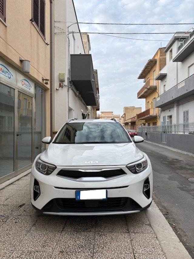 KIA Stonic Bianco pastello