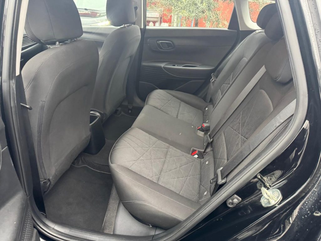 HYUNDAI Bayon 1.2 MPI MT XLine - 14