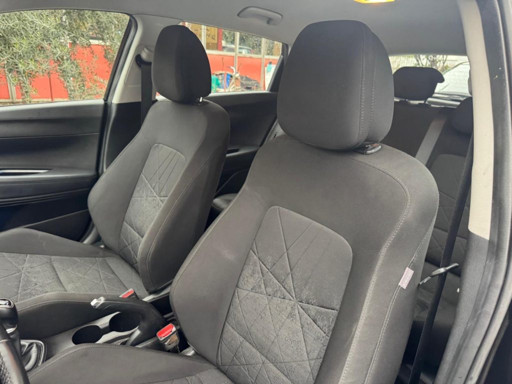 HYUNDAI Bayon 1.2 MPI MT XLine - 18