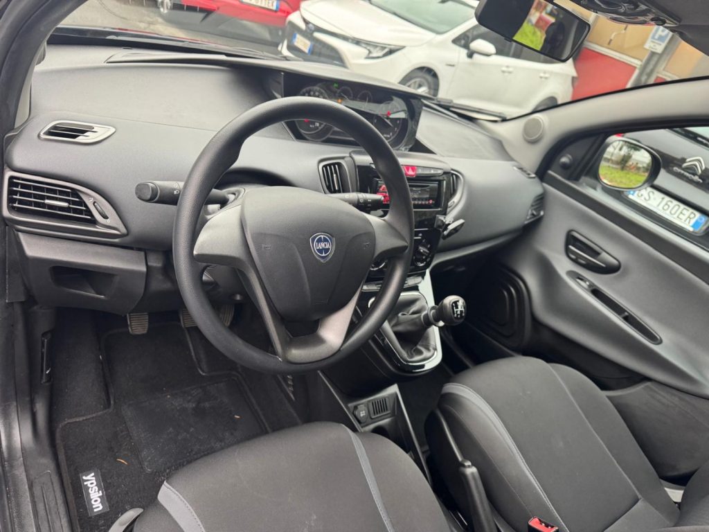 LANCIA Ypsilon 1.2 69 CV 5 porte Gold - 11