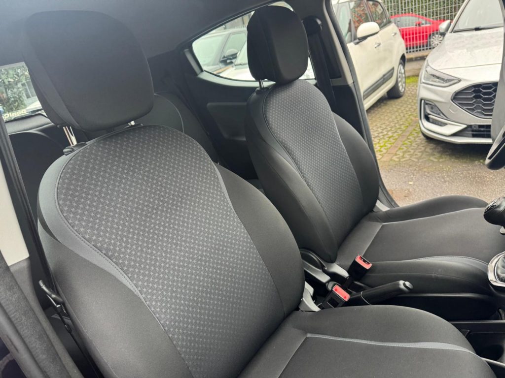 LANCIA Ypsilon 1.2 69 CV 5 porte Gold - 12