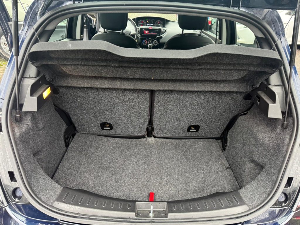 LANCIA Ypsilon 1.2 69 CV 5 porte Gold - 17