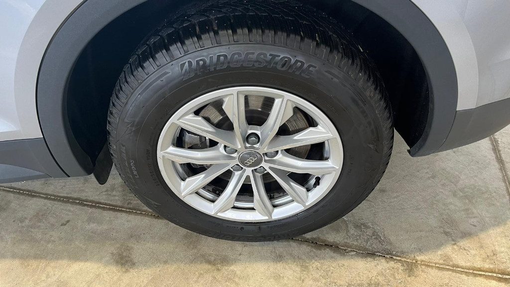 AUDI Q5 2.0 TDI quattro S tronic Business Design - 4