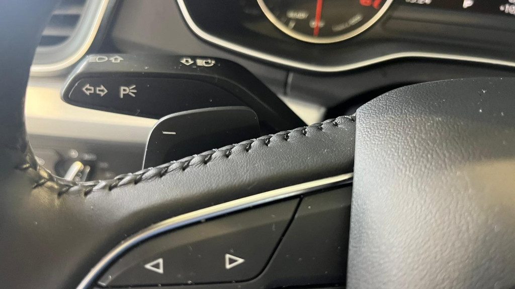 AUDI Q5 2.0 TDI quattro S tronic Business Design - 9