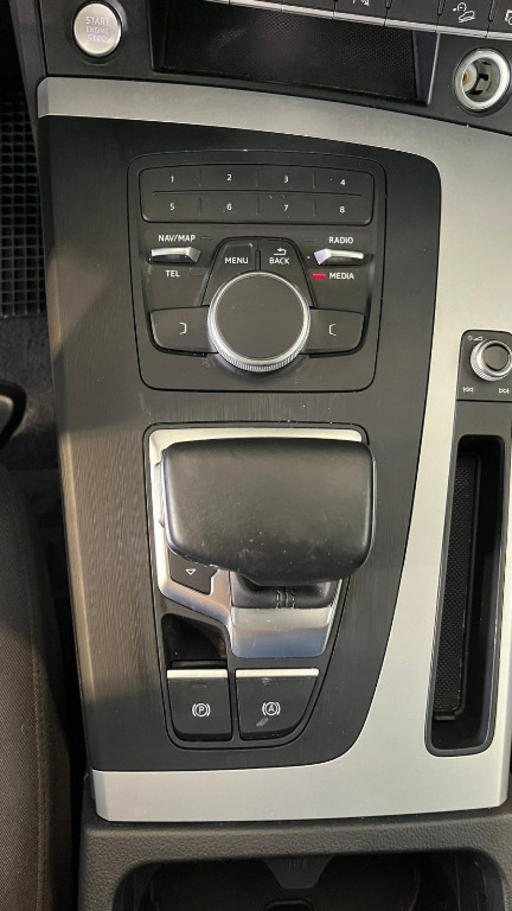 AUDI Q5 2.0 TDI quattro S tronic Business Design - 16