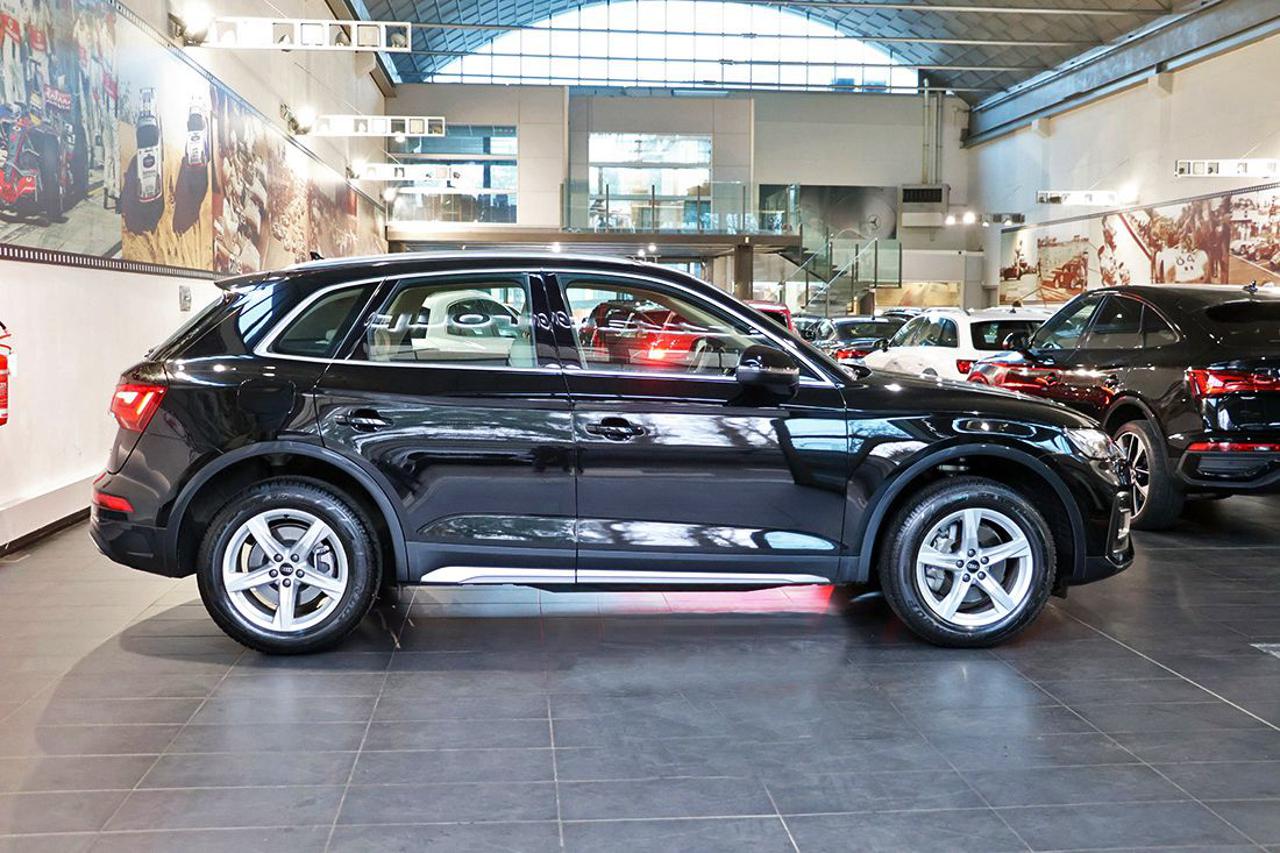 AUDI Q5 40 TDI Quattro S-Tronic Business Advanced - 2