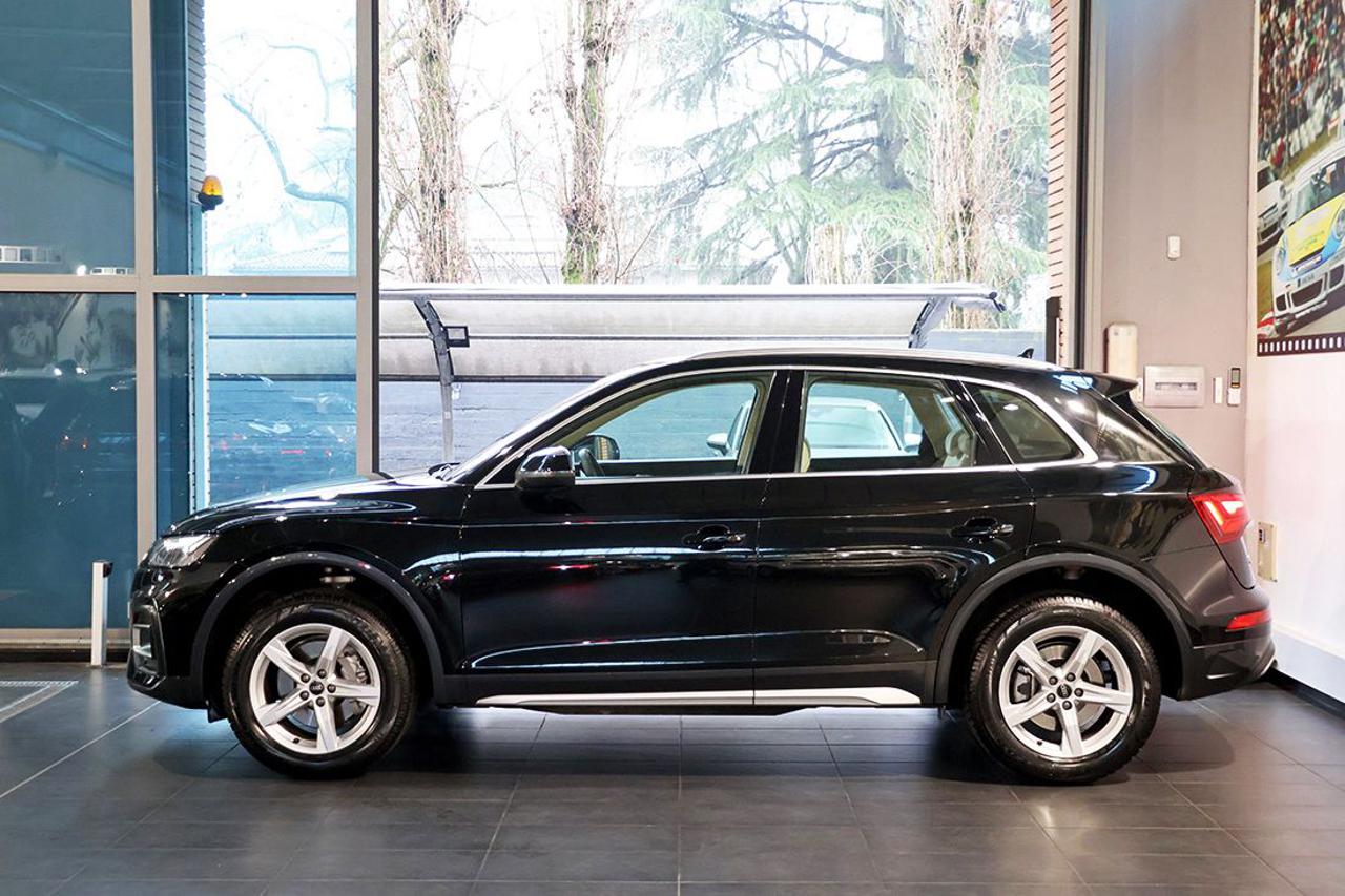 AUDI Q5 40 TDI Quattro S-Tronic Business Advanced - 3