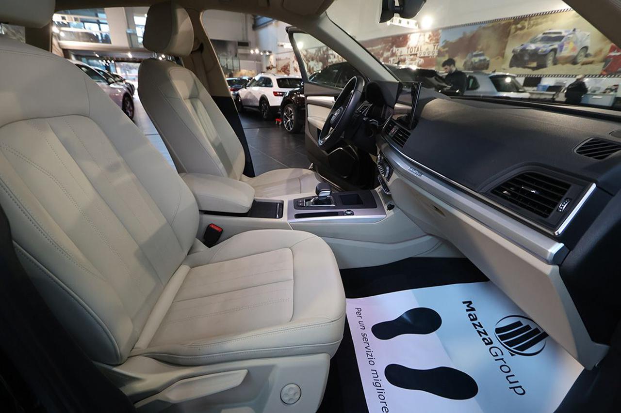 AUDI Q5 40 TDI Quattro S-Tronic Business Advanced - 44