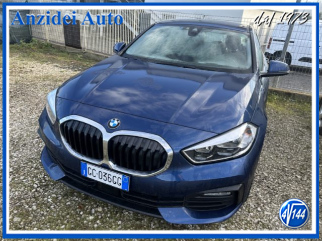 BMW 116 Blu metallizzato