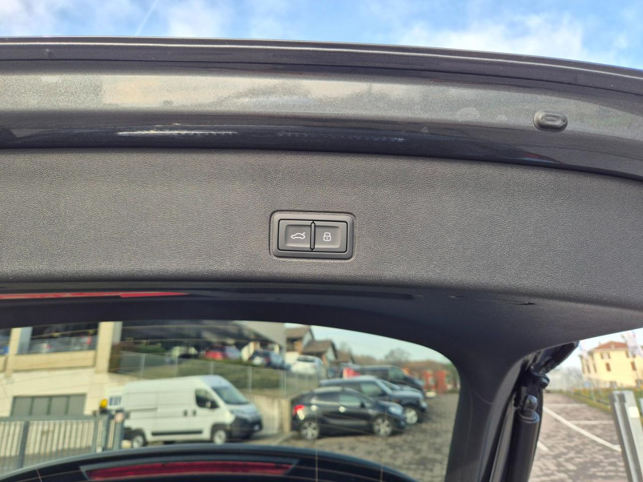 AUDI Q3 SPB TDI 110 kW S tronic S Line edition - 14