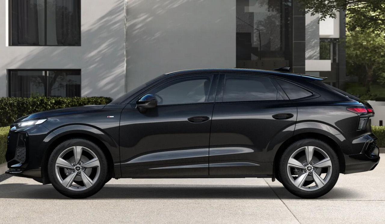 AUDI Q3 SPB TDI 110 kW S tronic S Line edition - 2