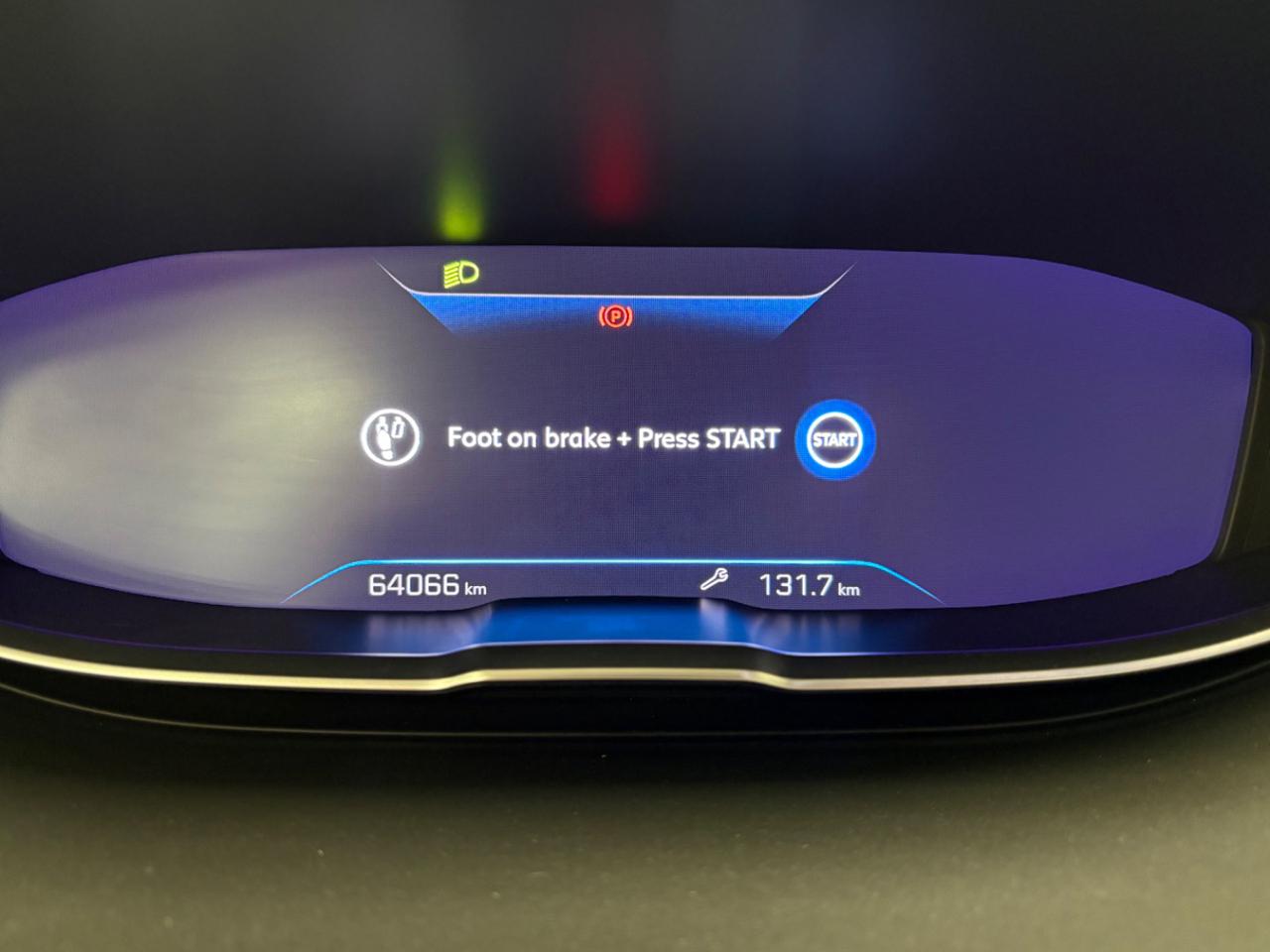 PEUGEOT 5008 BlueHDi 130 S&S EAT8 Allure Pack 7 POSTI - 13