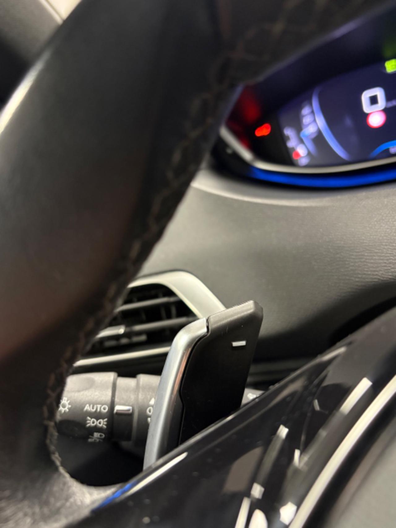 PEUGEOT 5008 BlueHDi 130 S&S EAT8 Allure Pack 7 POSTI - 12