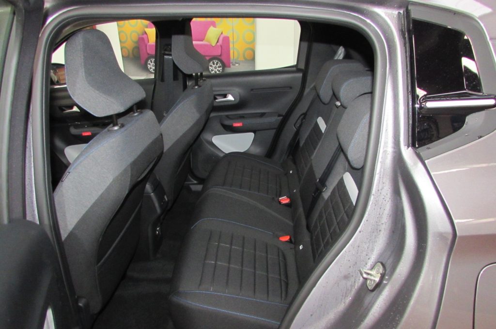 CITROEN C3 1.2 Hybrid 110 e-DCS6 Plus KM.ZERO - 13