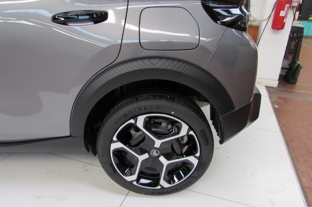 CITROEN C3 1.2 Hybrid 110 e-DCS6 Plus KM.ZERO - 4