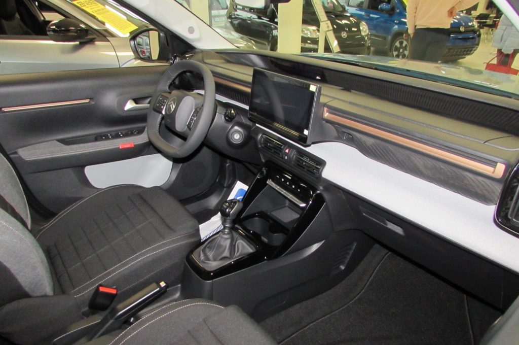 CITROEN C3 Aircross 1.2 PureTech Turbo 100 CV Plus KM.ZERO - 16