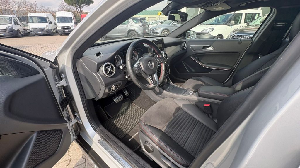 MERCEDES-BENZ GLA 200 CDI Automatic Premium ** TETTO PANORAMA ** - 7