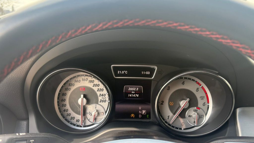 MERCEDES-BENZ GLA 200 CDI Automatic Premium ** TETTO PANORAMA ** - 8