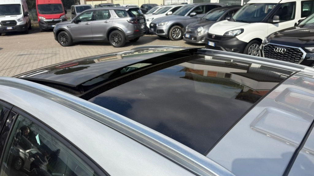 MERCEDES-BENZ GLA 200 CDI Automatic Premium ** TETTO PANORAMA ** - 13