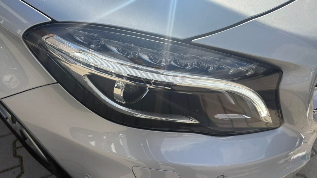 MERCEDES-BENZ GLA 200 CDI Automatic Premium ** TETTO PANORAMA ** - 19