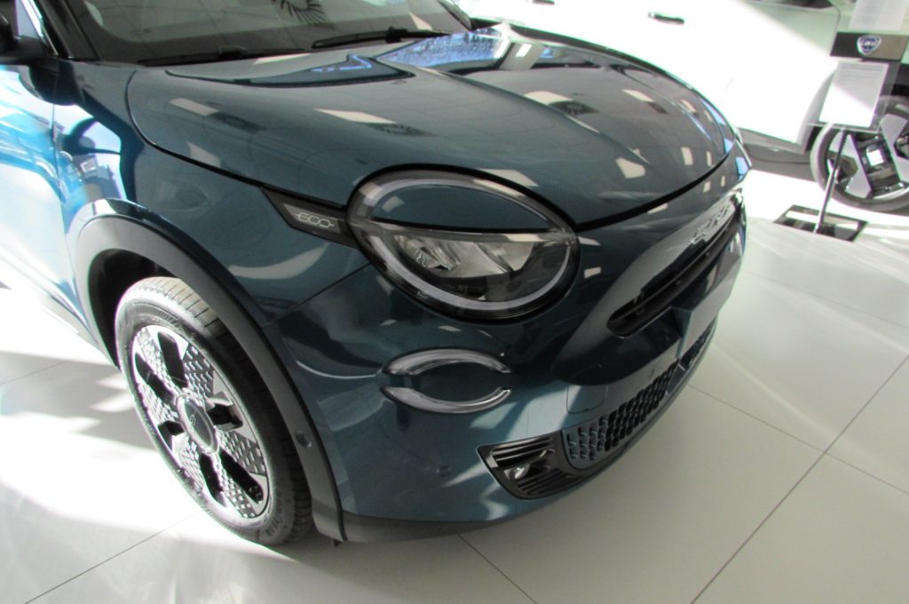 FIAT 600 1.2 Hybrid 145cv DCT MHEV La Prima KM.ZERO - 17