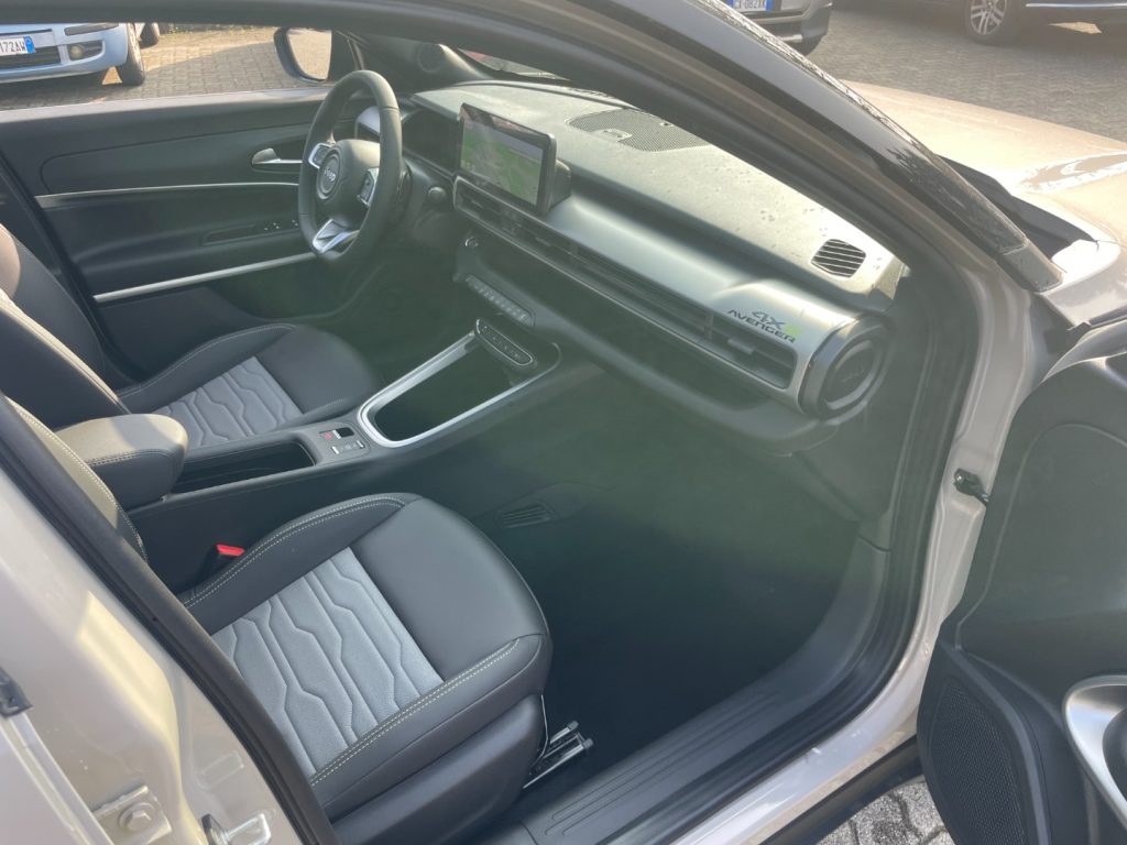 JEEP Avenger 1.2Turbo 145CV MHEV 4xe Upland+INF&CONV.PAC+TETTO - 17