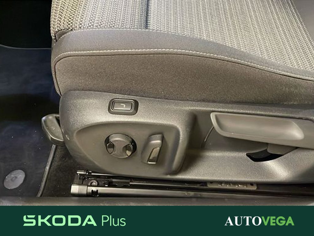 SKODA Superb wagon 2.0 tdi selection 150cv dsg - 14