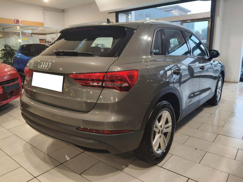 AUDI Q3 35 TDI S-tronic Quattro Advanced Aziendale - 6