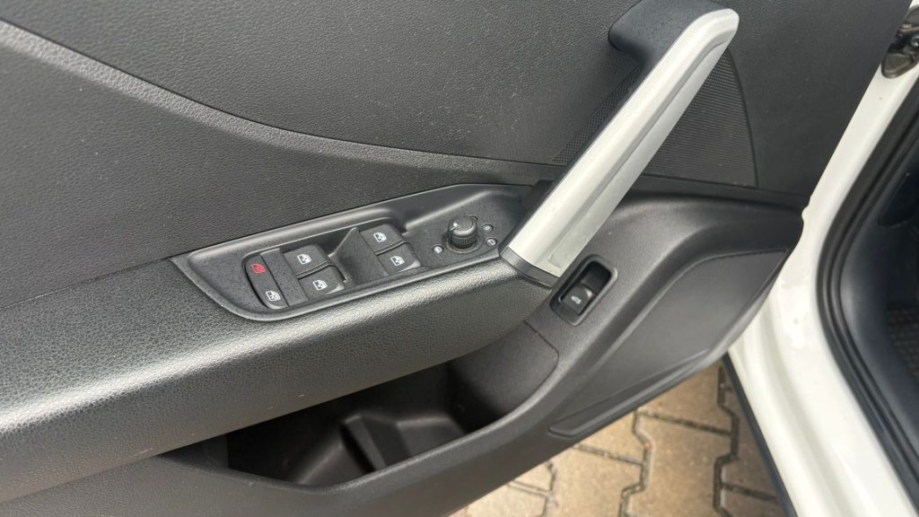 AUDI Q2 1.0 TFSI Sport UNICO PROPRIETARIO - 8