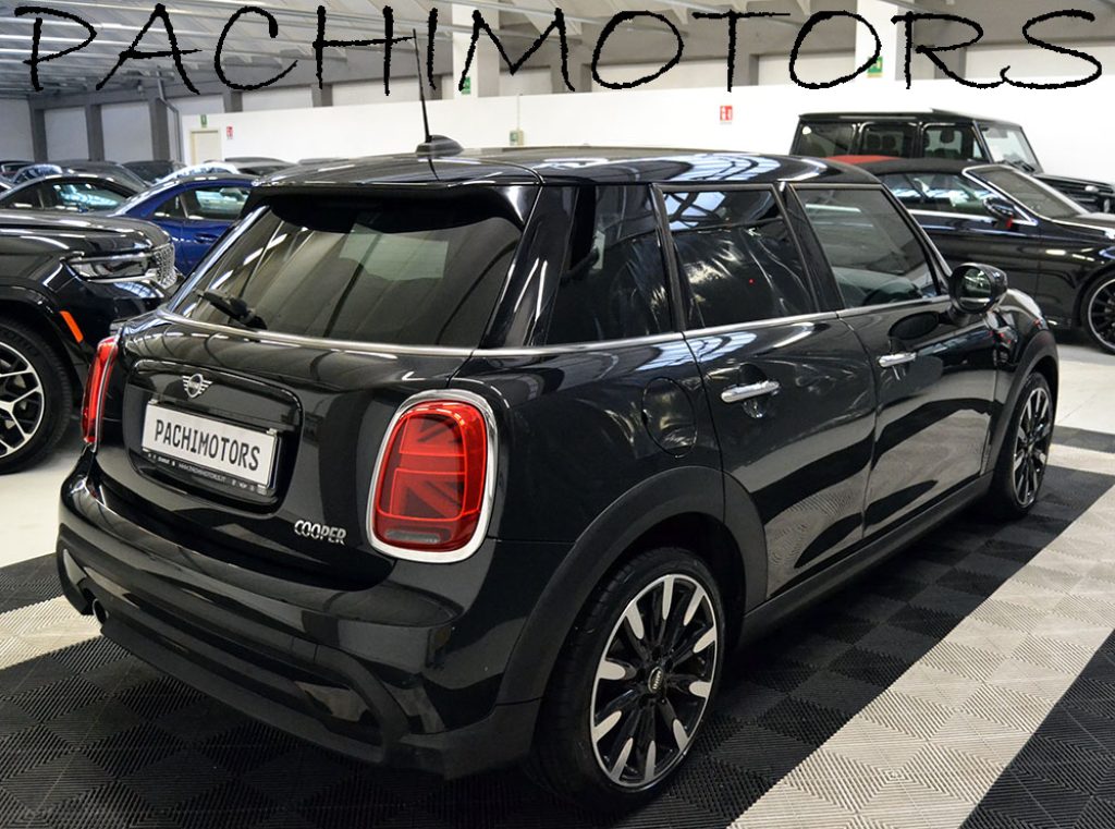 MINI Cooper 1.5 Automatica Essential 5 porte KM 8.000 ** - 16