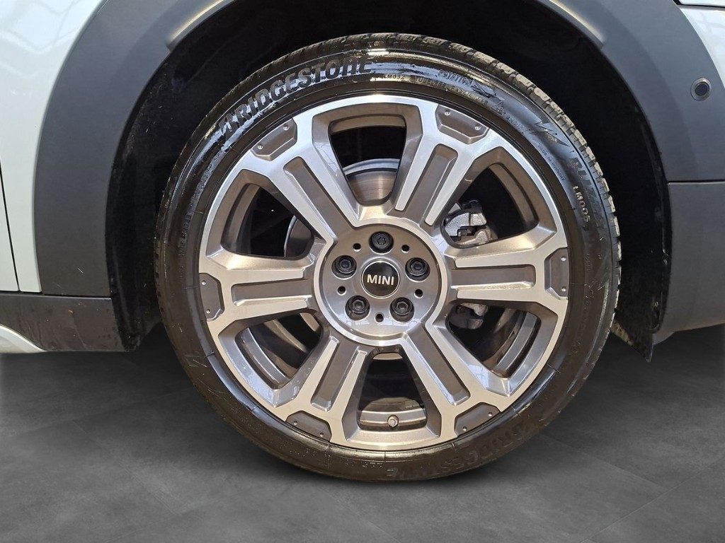 MINI Countryman 2.0 Cooper D Yours Countryman Aut. + Tetto apr. - 5