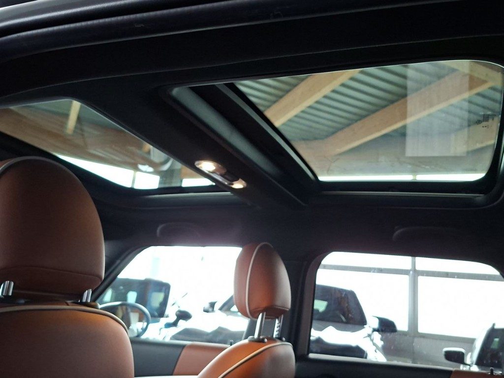 MINI Countryman 2.0 Cooper D Yours Countryman Aut. + Tetto apr. - 8