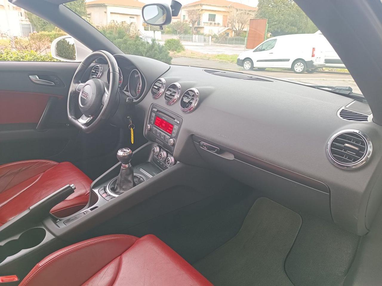 AUDI TT Roadster 1.8 TFSI Advanced - 11