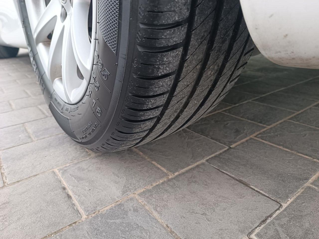 AUDI TT Roadster 1.8 TFSI Advanced - 2