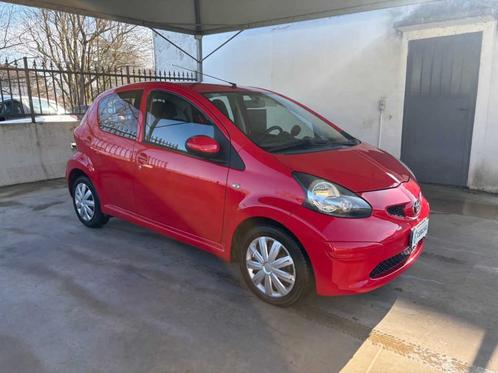 TOYOTA Aygo 1.0 12V VVT-i 5 porte OK NEOPATENTATI 5 PORTE - 3