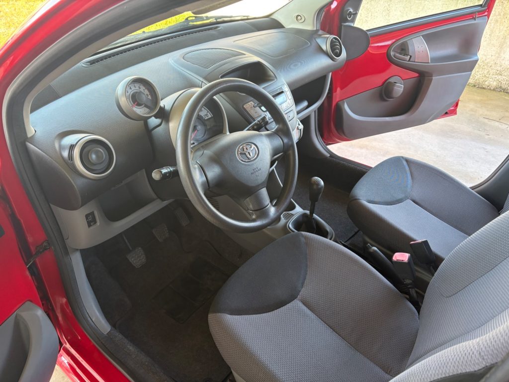 TOYOTA Aygo 1.0 12V VVT-i 5 porte OK NEOPATENTATI 5 PORTE - 9