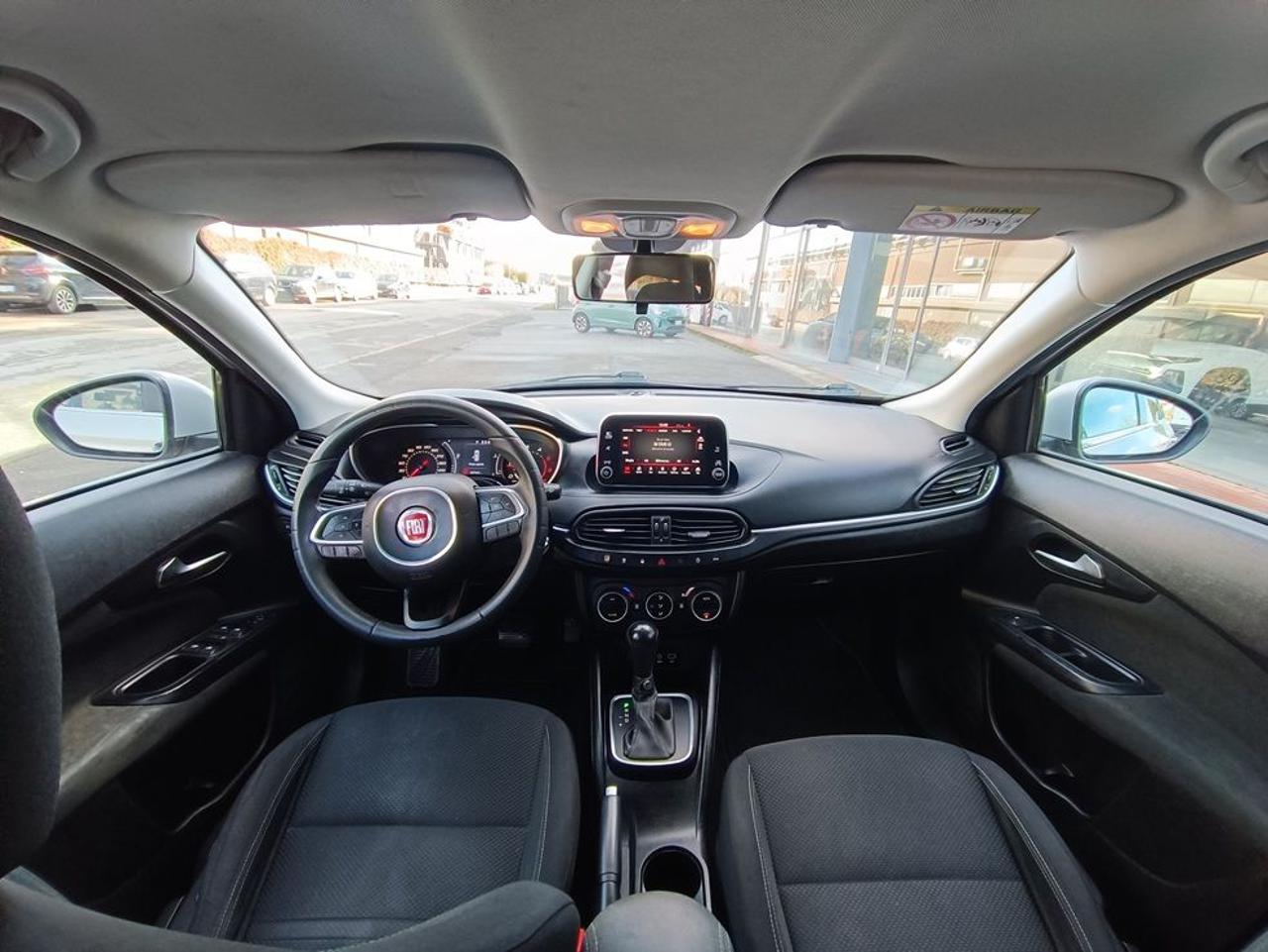 FIAT Tipo 1.6 Mjt S&S DCT SW Lounge - 9