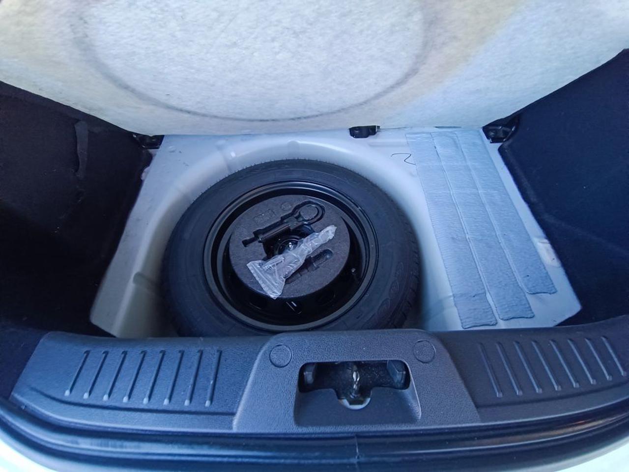 FORD Fiesta 1.5 TDCi 95CV 3 porte ST-Line - 12