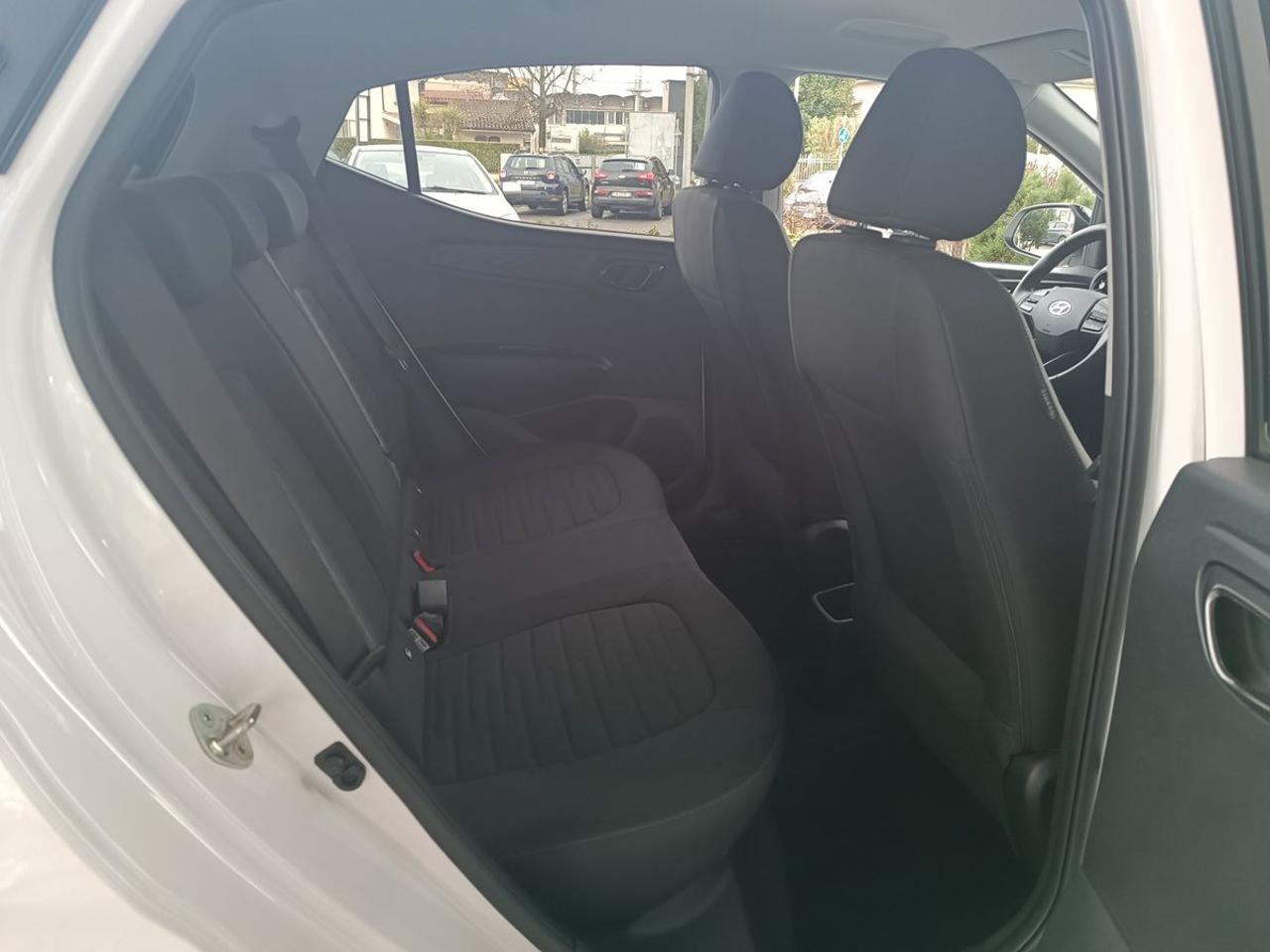 HYUNDAI i10 1.0 MPI Connectline - 19