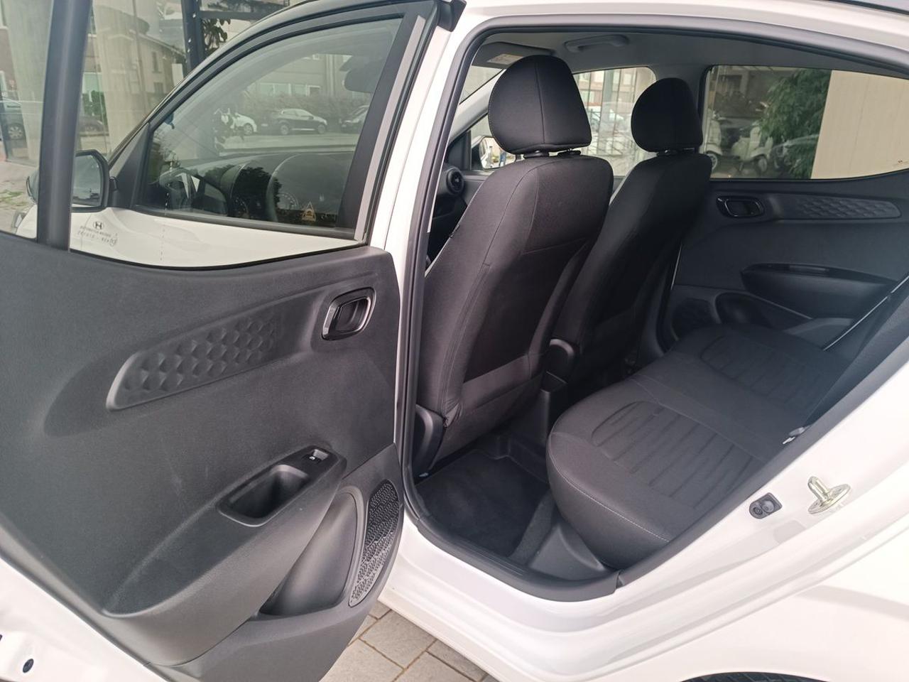 HYUNDAI i10 1.0 MPI Connectline - 22