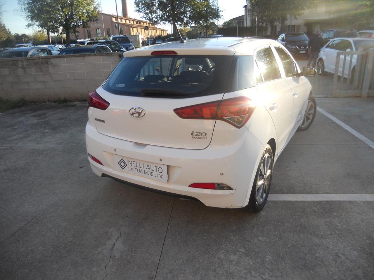 HYUNDAI i20 1.2 84 CV 5 porte Econext Comfort - 6