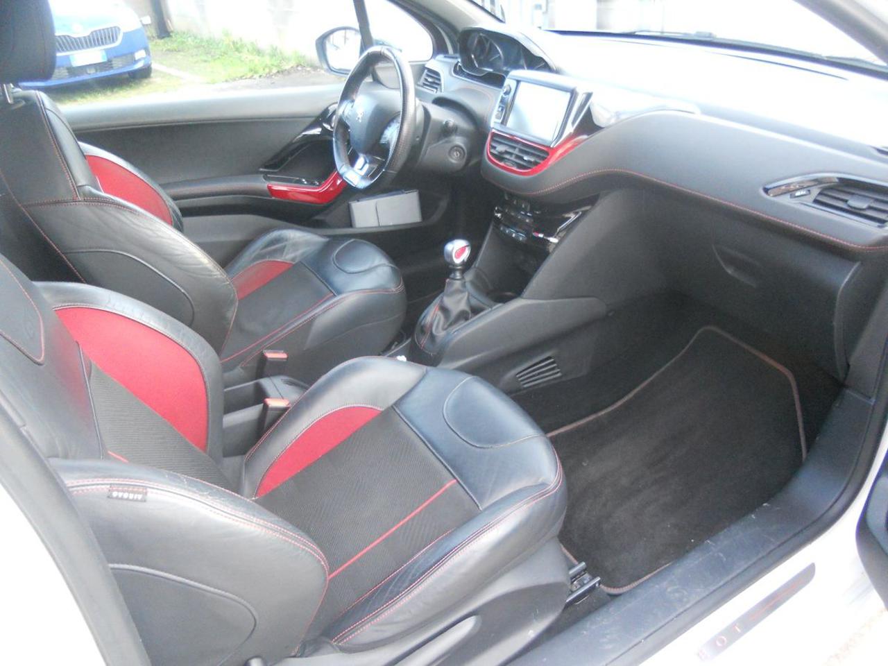 PEUGEOT 208 1° serie 1.6 THP 200 CV 3 porte GTi - 11