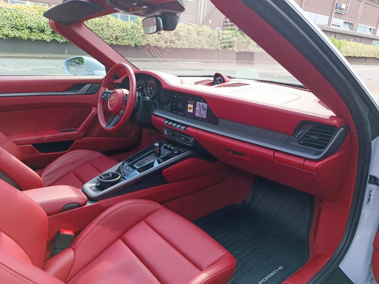 PORSCHE 911 Targa 4S - 4